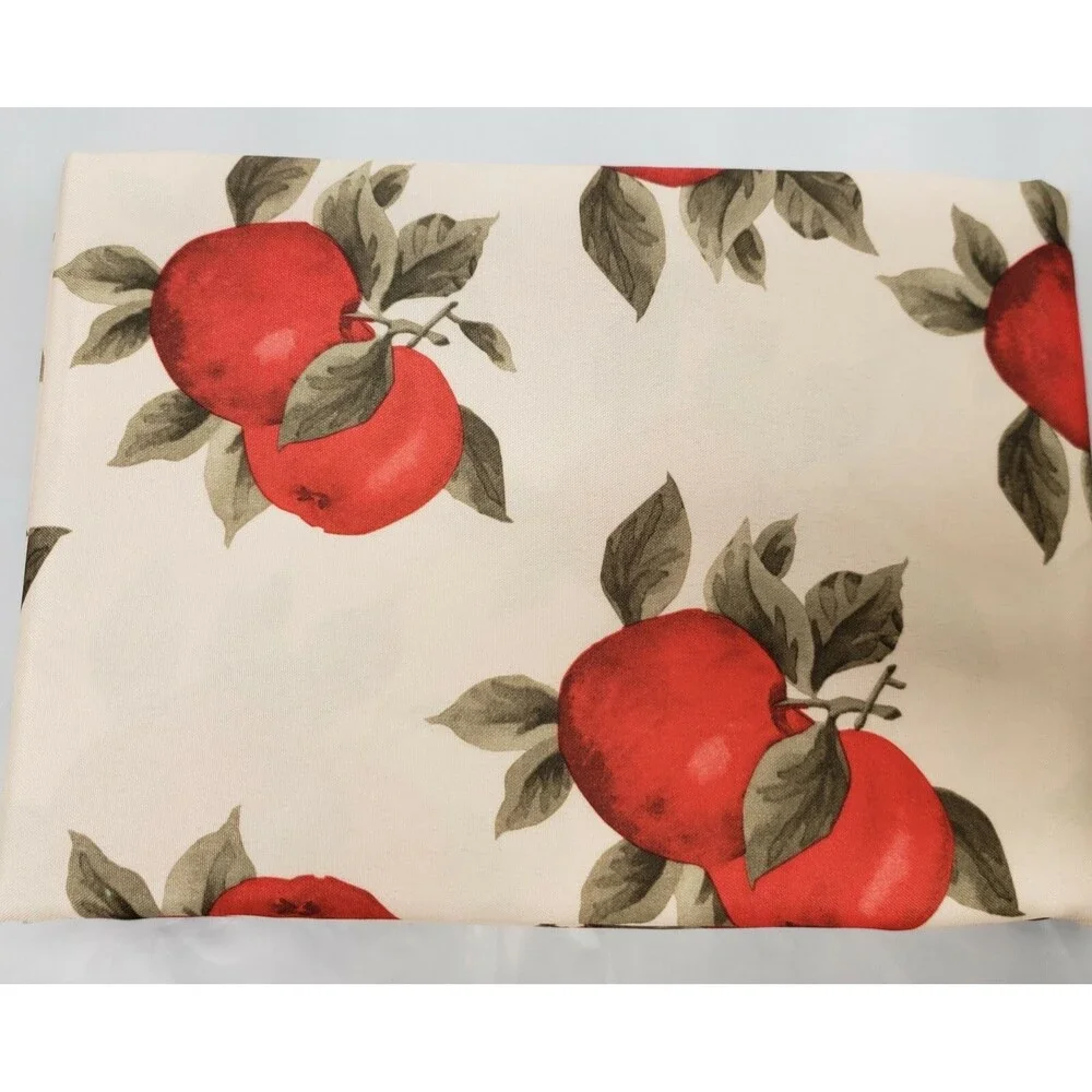 1 Printed Fabric Tablecloth, 60